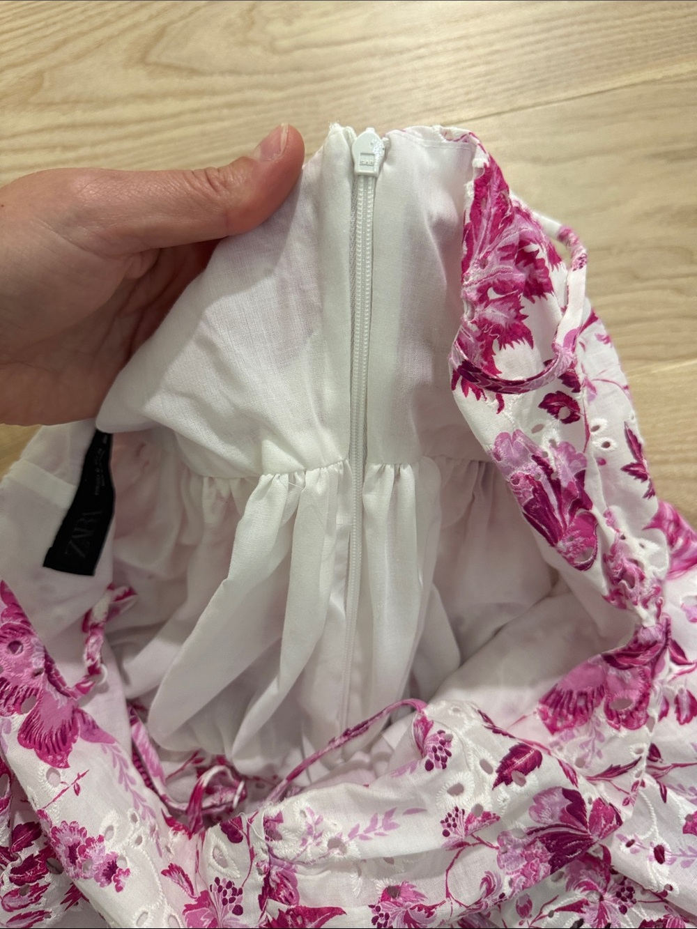 Zara White and Pink Floral Eyelet Spaghetti-Strap Top - Picture 9 of 10